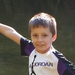 Meet your Posher, Hollie jo